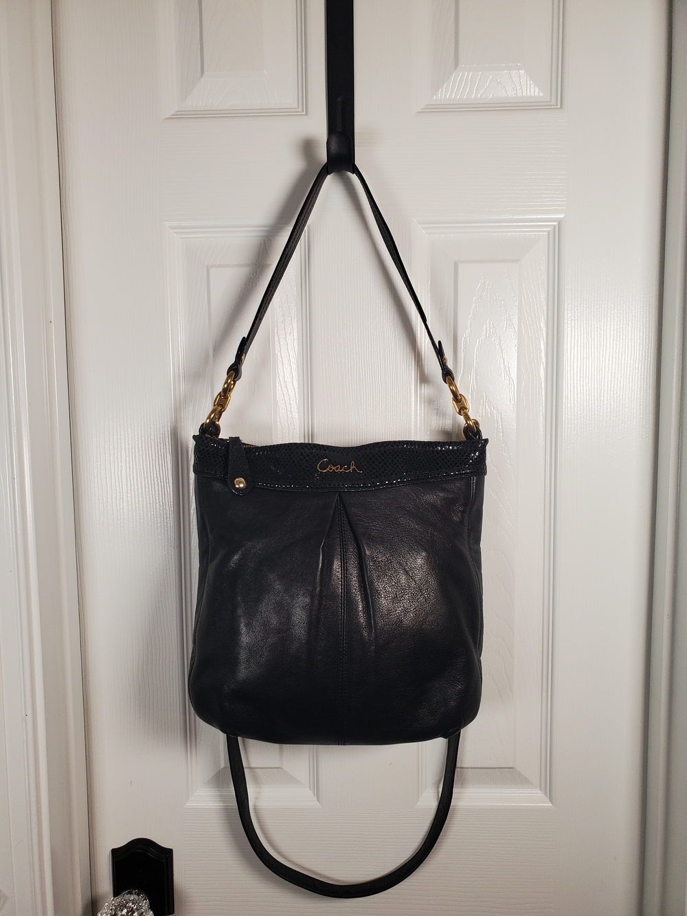 Coach - Ashley - Leather - Hippie Crossbody / Shoulder Bag - Black - F20114 - Picture 15 of 17
